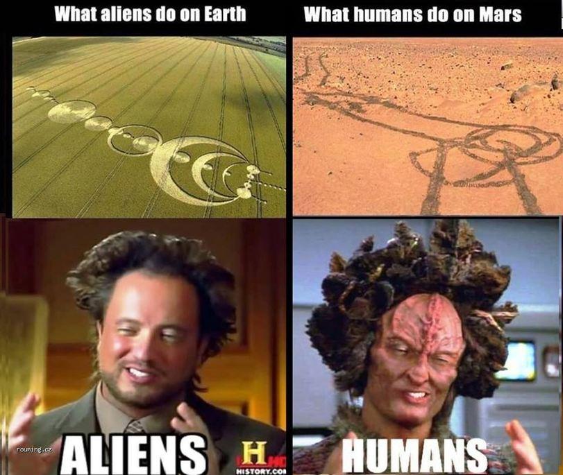 ﻿What aliens do on EarthWhat humans doMars,люди,инопланетяне,марсоход,рисунки на поле,песочница,рисунки на полях