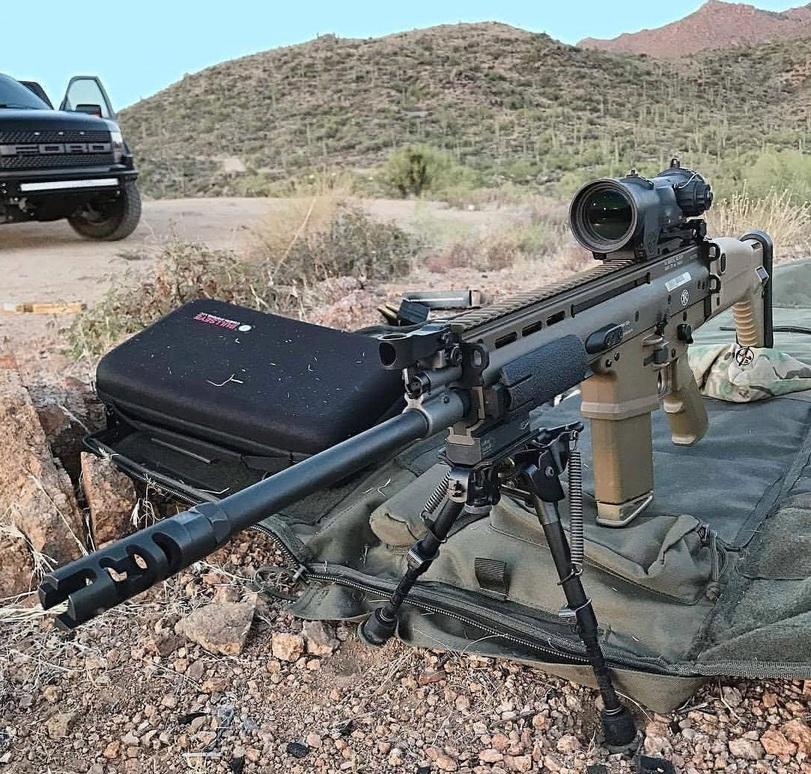 оружие,автоматическая винтовка,fn scar,7.62 мм,сошки,оптический прицел,фото,США,страны,Бельгия,Military Photos,разное