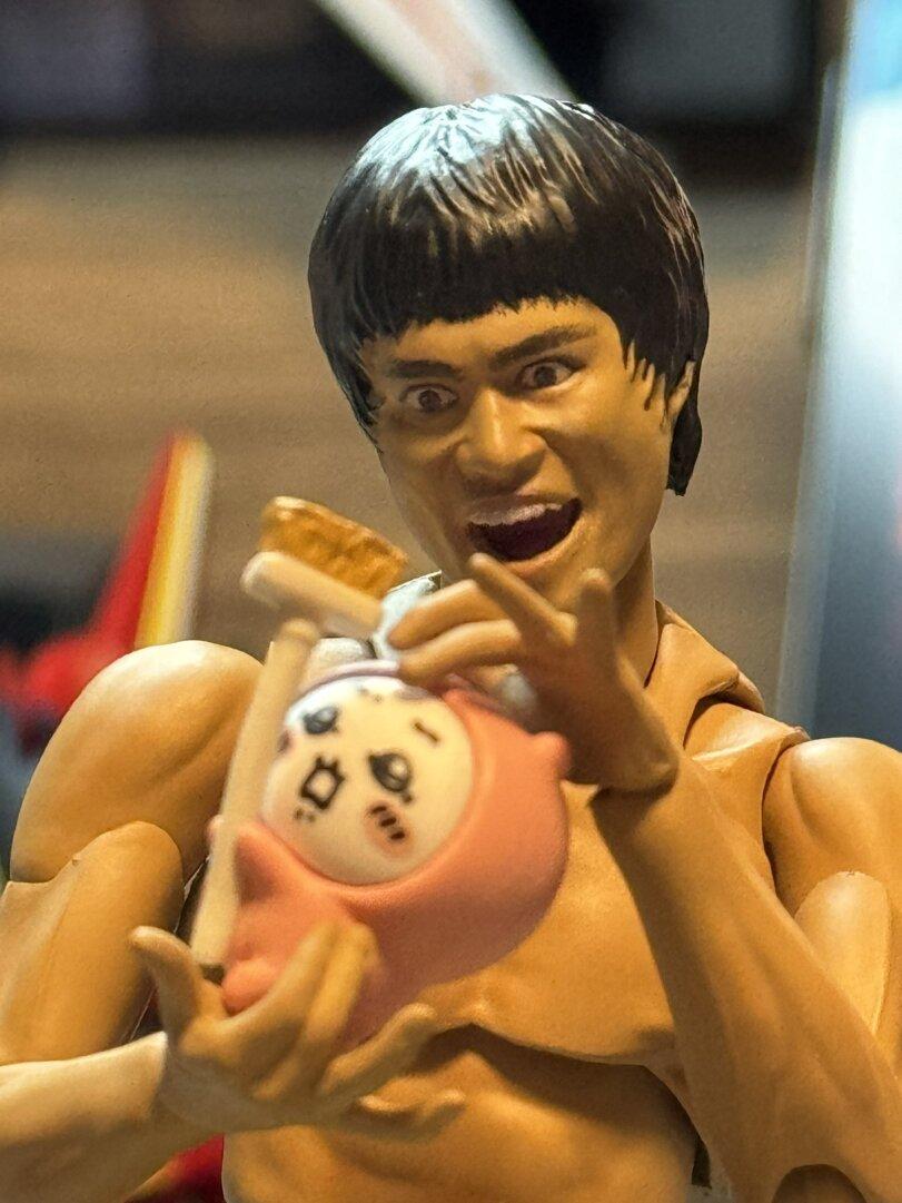 action figure,Брюс Ли,Bruce Lee,Актеры и Актрисы,Знаменитости,взгляд