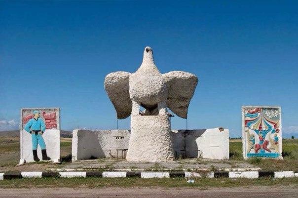 СССР,модерн,Soviet Bus Stops by Christopher Herwig