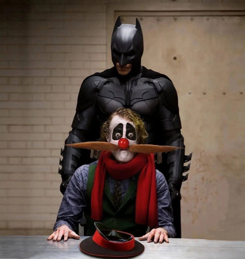 Темный Рыцарь,The Dark Knight Trilogy,Трилогия Темного рыцаря, Бэтмен Нолана,DC Comics,DC Universe, Вселенная ДиСи,фэндомы,бетмэн,Джокер,Нолан,Деревня Дураков,Каламбур (тележурнал),фильм,mashup,The Dark Knight,the Dark Knight trilogy,DC Comics,fandoms,Batman,Joker,movies,mashup
