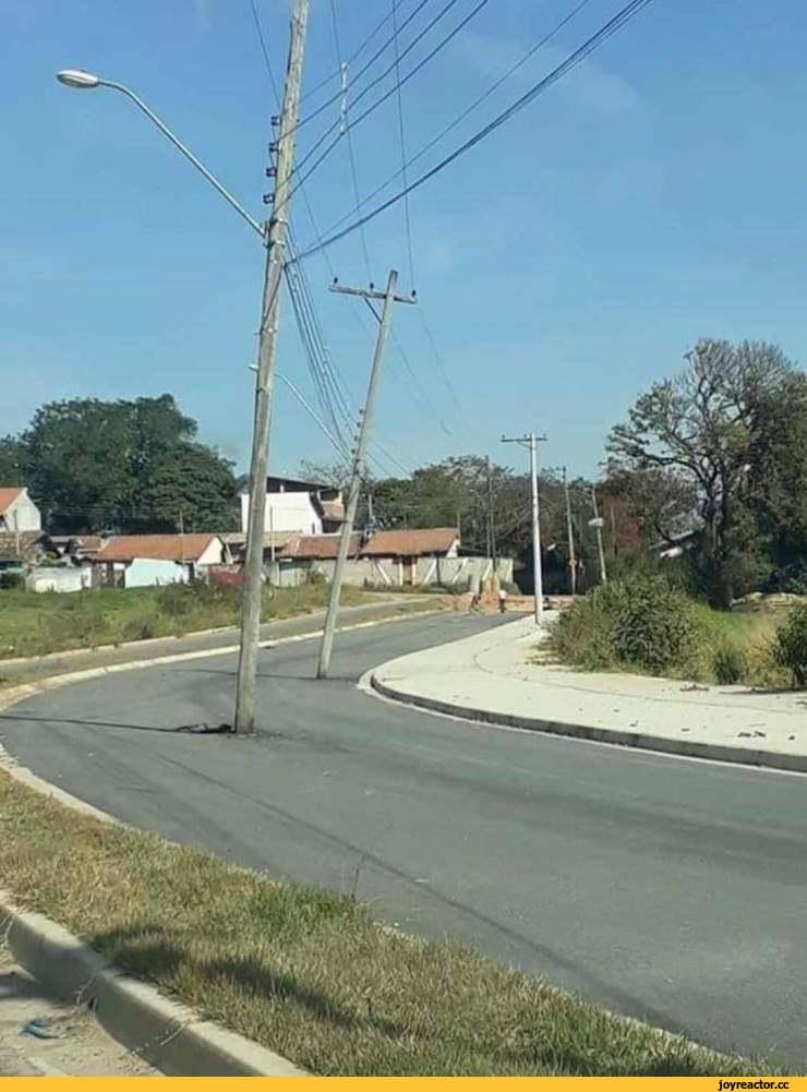 дорога,дороги,промахнулся,благоустройство,столбы