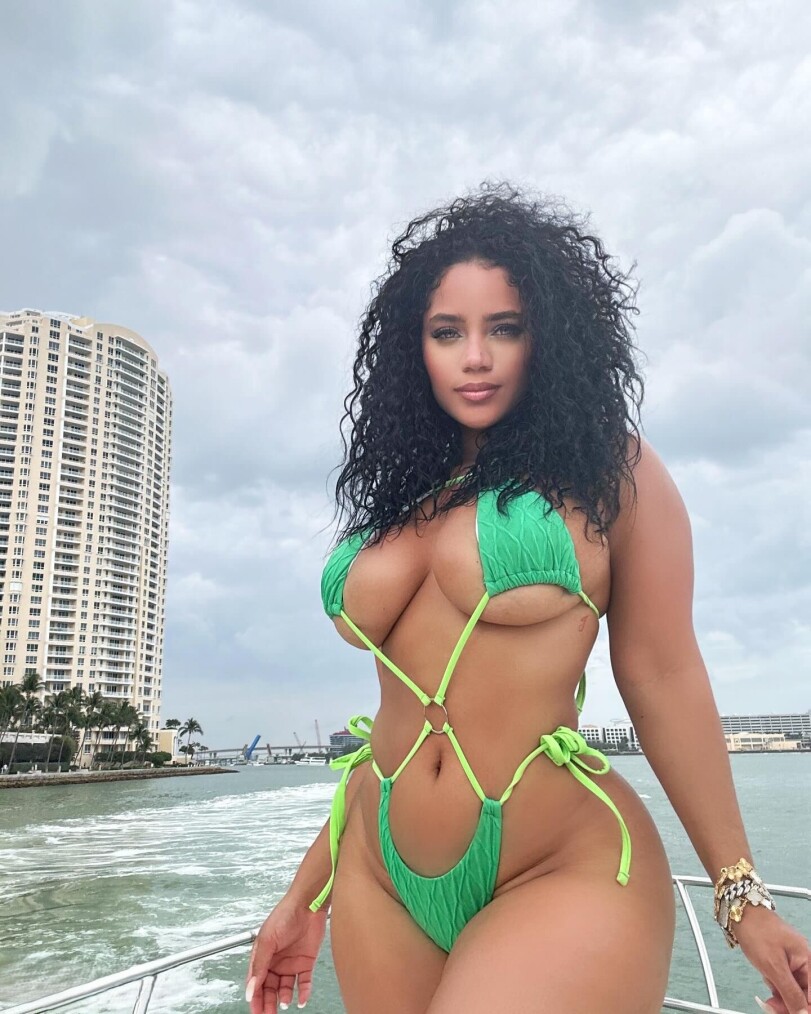 Cristina Rodriguez,makeawishstar,swimsuit(PR),Pleasure Room,фэндомы,thicc,thick thighs,Fully girl(PR),латино,makeawishstar,Cristina Rodriguez,Cristina Rodriguez,swimsuit(PR),,fandoms,thicc,Fully girl(PR),makeawishstar