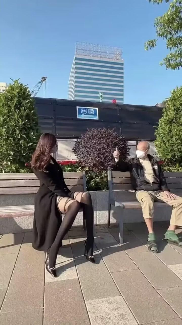 NSFW,Азиатка,Дедуля