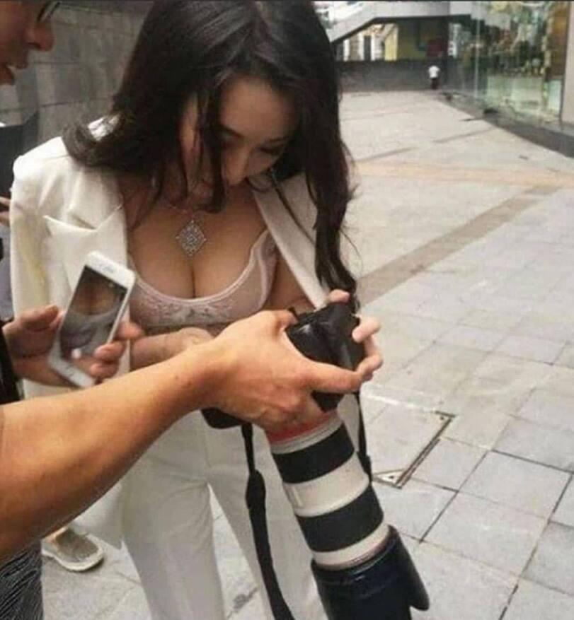 NSFW,Азиатка,фотоаппарат