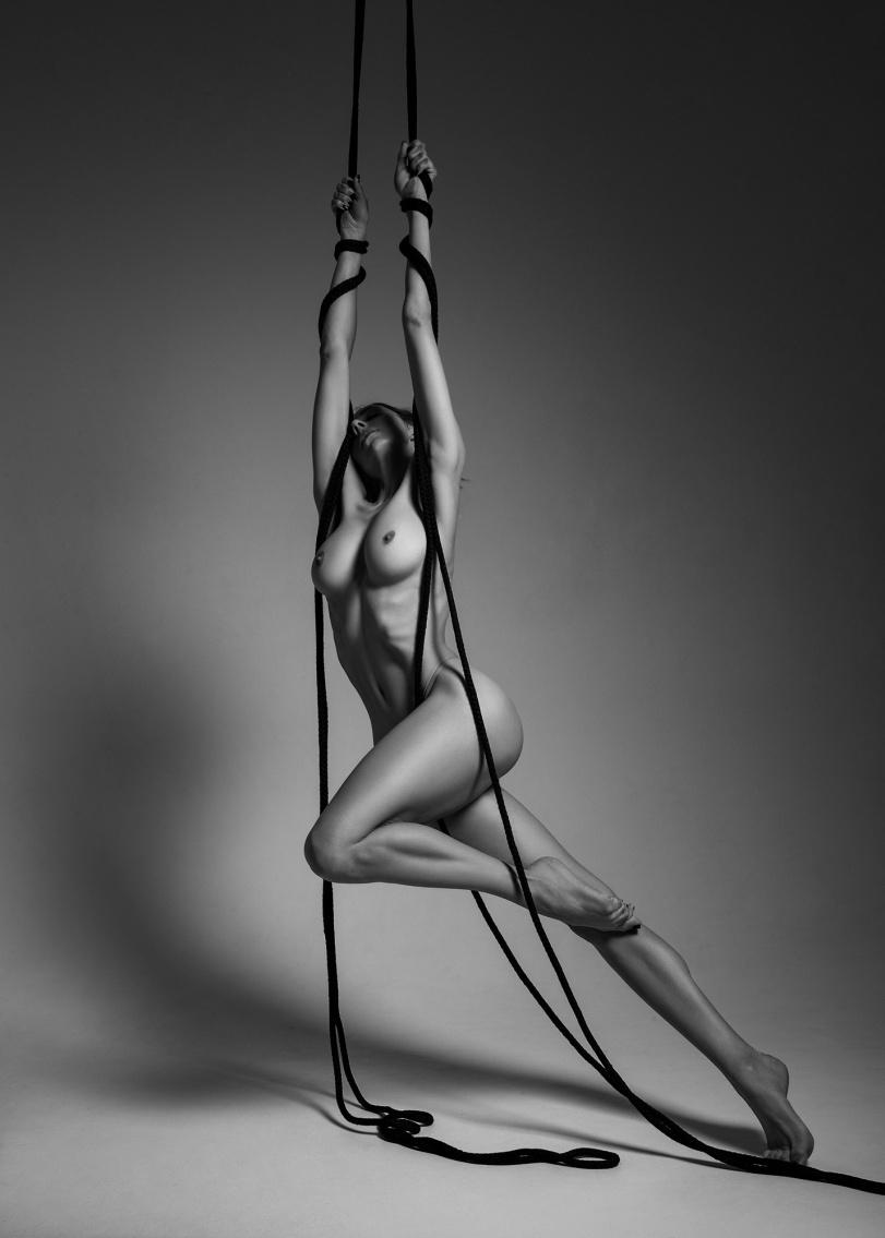Tim Redu (photographer),веревки,ero monochrome,Эротика,красивые фото обнаженных, совсем голых девушек, арт-ню,грудь,сиськи