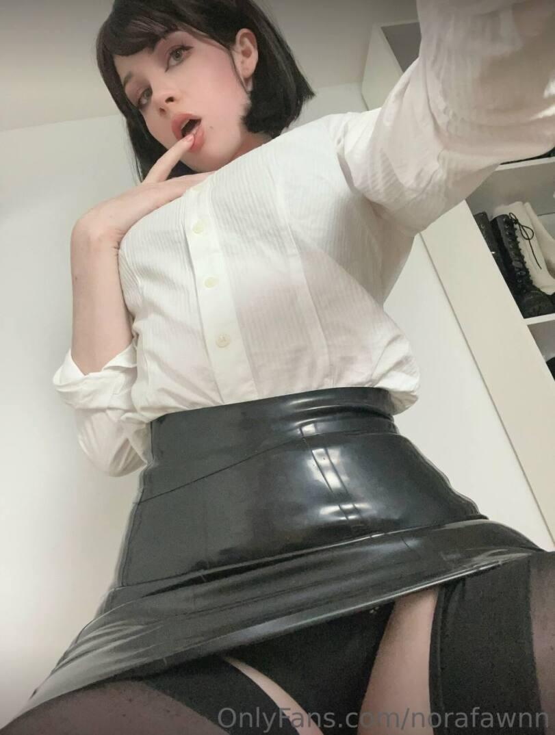 norafawn,erotica,песочница эротики,очки,norafawn,erotic,ero sandbox,,длиннопост,OnlyFans,язычок,кот